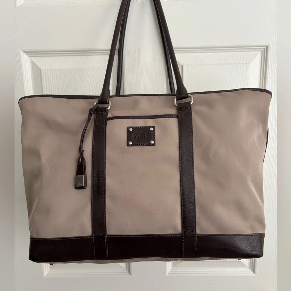 FRANCO SARTO CANVAS & LEATHER WEEKENDER SOLID BOTTOM LENGTH 21” BY 12”